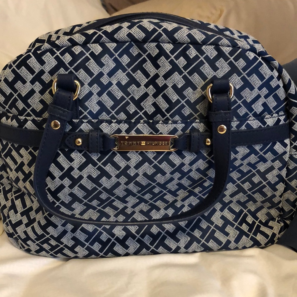 Tommy Hilfiger purse